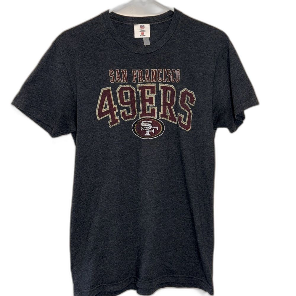 SF 49ers Kapernick 7 T-shirt small